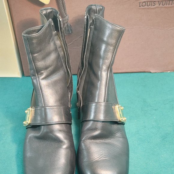 LOUIS VUITTON COPENHAGEN ANKLE BOOTS - Picture 10 of 14